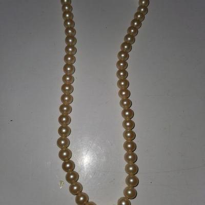 Cultured Pearl Necklace