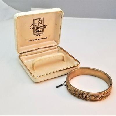 Lot #15  Vintage Taille d'Epergne Bangle Bracelet in Original Box