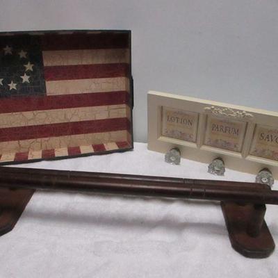Lot 67 - Serving Tray - Wall Hanging - Towel Rack