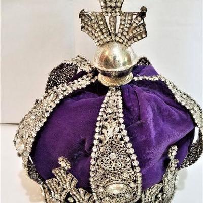 Lot #26  Vintage Mardi Gras King's Crown and Sceptre