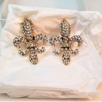 Lot #35  Pair of vintage Graziano clip-on earrings - Fleur di Lis