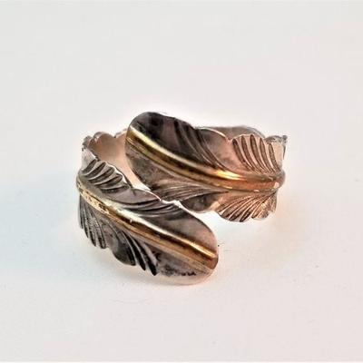 Lot #39  Joann Yazzie Navaho designer Sterling Silver Feather Unisex ring