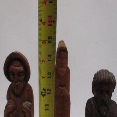 Lot 118 - Hand Carved Wooden Figures