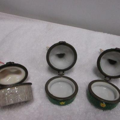 Lot 122 - Jewelry Trinket Containers 