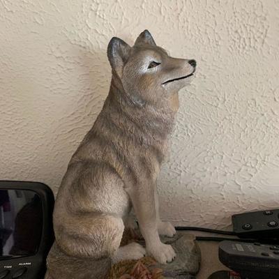 Handsome Wolf sculpture 