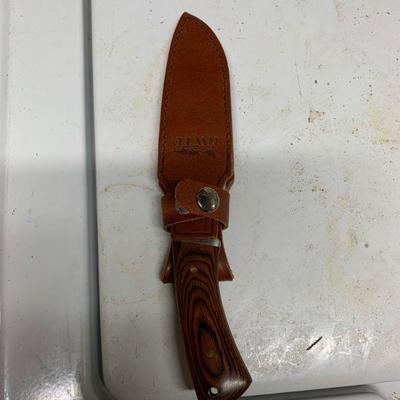 Nice straight blade hunting knife 