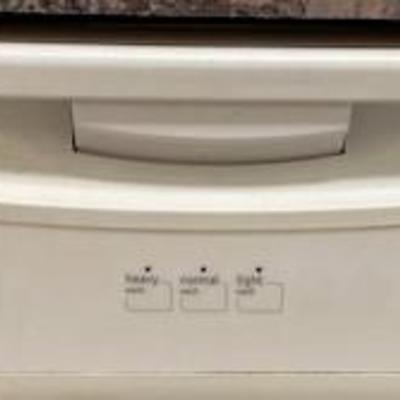 LOT#82K: Frigidaire Dishwasher
