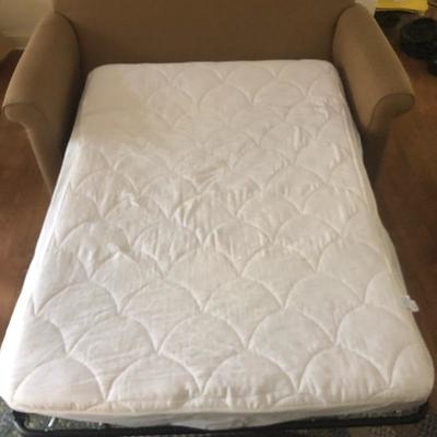 Lot 24 - Havertyâ€™s Sleeper Sofa