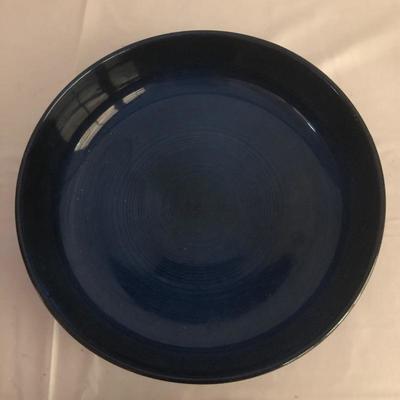 Lot 26 - Serving and Dining Ware