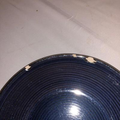 Lot 26 - Serving and Dining Ware