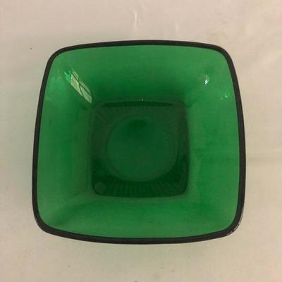 Lot 27 - Green Glass Bowls and Tumblers