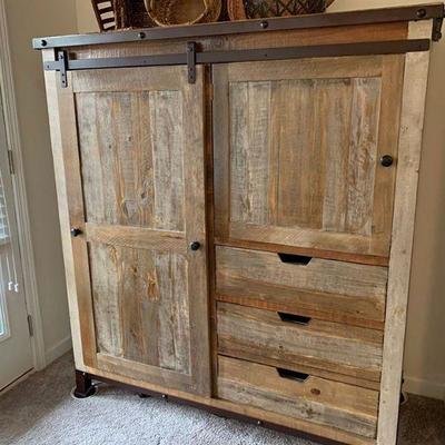 Chest with Sliding Doors