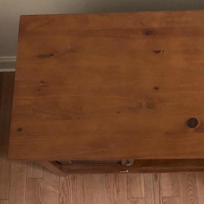 Lot 39 - TV Cabinet Stand