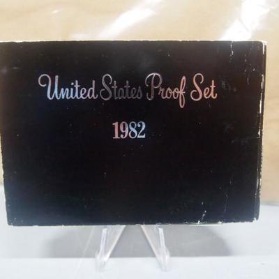 1982 Proof Mint Set    05
