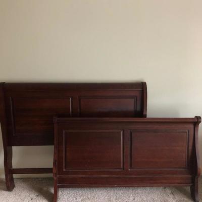 Lot 62 - Queen Sleigh Bed