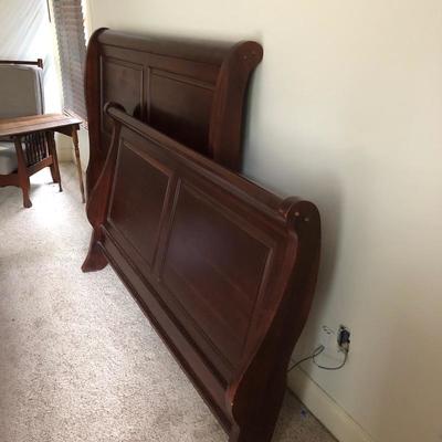 Lot 62 - Queen Sleigh Bed