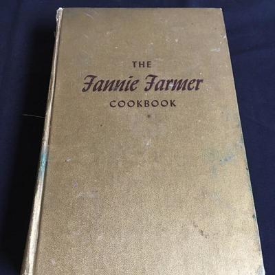 Lot 67 - Cookbooks and Aprons