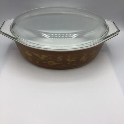 Brown & Gold Pyrex Early American 2.5qt Casserole Dish