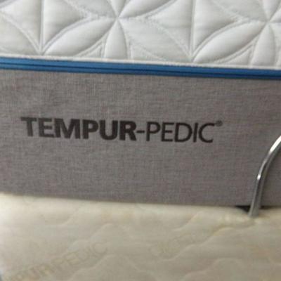 LOT 3  TEMPUR-PEDIC BED
