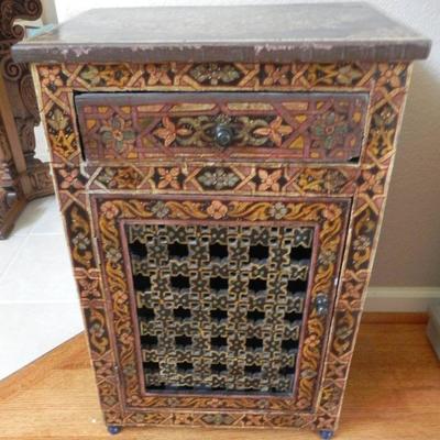 LOT 16  ASIAN THEMED SIDE TABLE