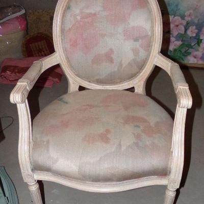 LOT 19  CHAIR & END TABLE