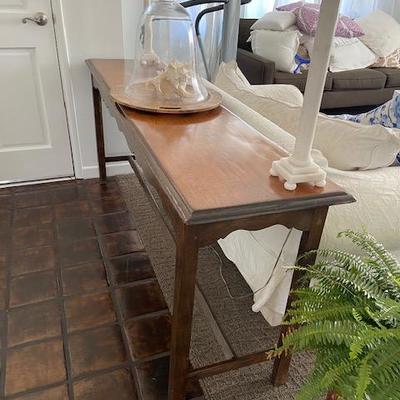 ANTIQUE TABLE BUFFET 