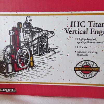 LOT 167  ERTL TITAN VERTICAL ENGINE & 57' GRAIN BOX