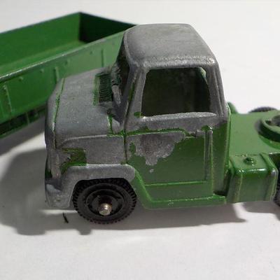 Majorette ambulance, Tootsie toy, Synkro,