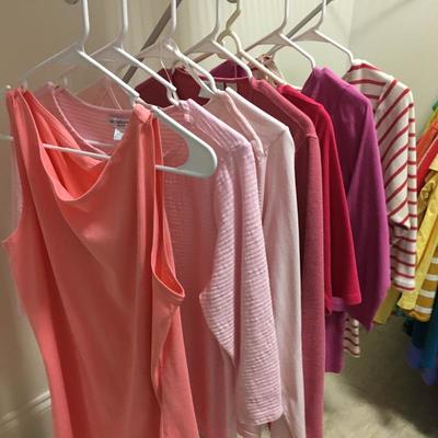 Lot 89 -Ladies Tops & Sportswear 