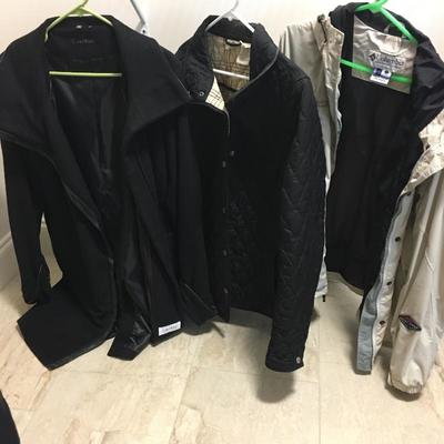 Lot 91 - Ladies Leather and Puffer Jackets (L/XL)