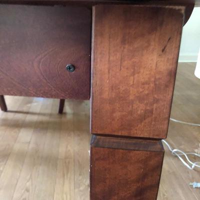 Lot 111 - Extendable Dining Room Table