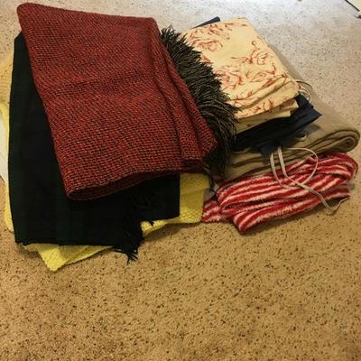Lot 114 - Blankets & Curtains including Black Watch Merino Wool