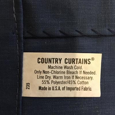 Lot 114 - Blankets & Curtains including Black Watch Merino Wool