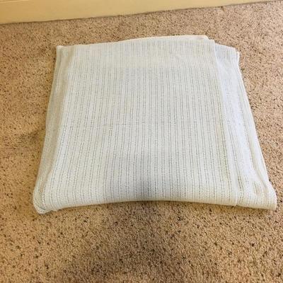Lot 114 - Blankets & Curtains including Black Watch Merino Wool