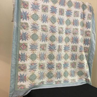 Lot 116 - Handmade Quilts & Pillows