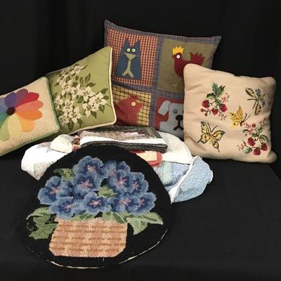 Lot 116 - Handmade Quilts & Pillows