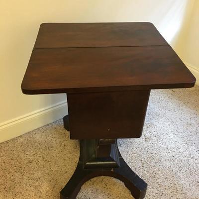 Lot 117 - Antique Extending Side Table
