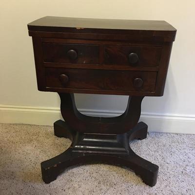 Lot 117 - Antique Extending Side Table