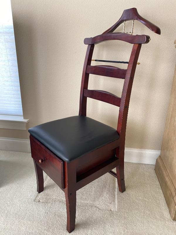 Wardrobe Chair