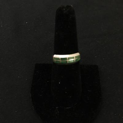 Lot 123 - Silver Colored Earrings 