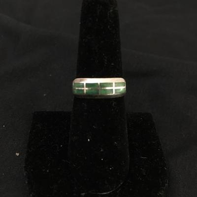 Lot 123 - Silver Colored Earrings 