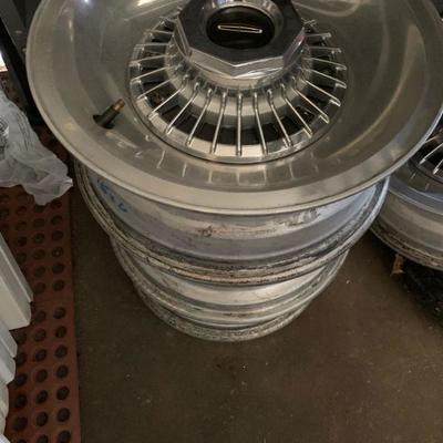 Set of 4 Lincoln wheels 
