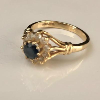 Lot 130 - 14KP Gold & Sapphire Colored Ring