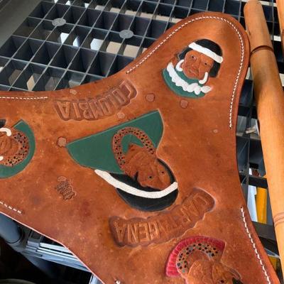 Leather seat from Columbia / tripod 