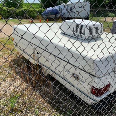 1998 Coleman Pop-Up camper. Cold A/C 