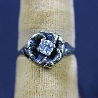 LOT#20: Gold Toned Ring