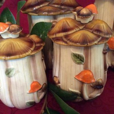 Lot 6 - Homco Mushroom Canisters and Homco Mushroom Mugs