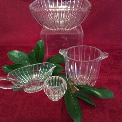 Lot 8 Crystal bowl