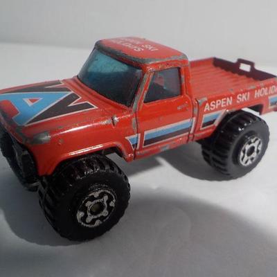 3 cool trucks , utility truck, mini pick up,