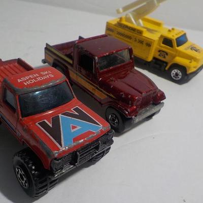 3 cool trucks , utility truck, mini pick up,